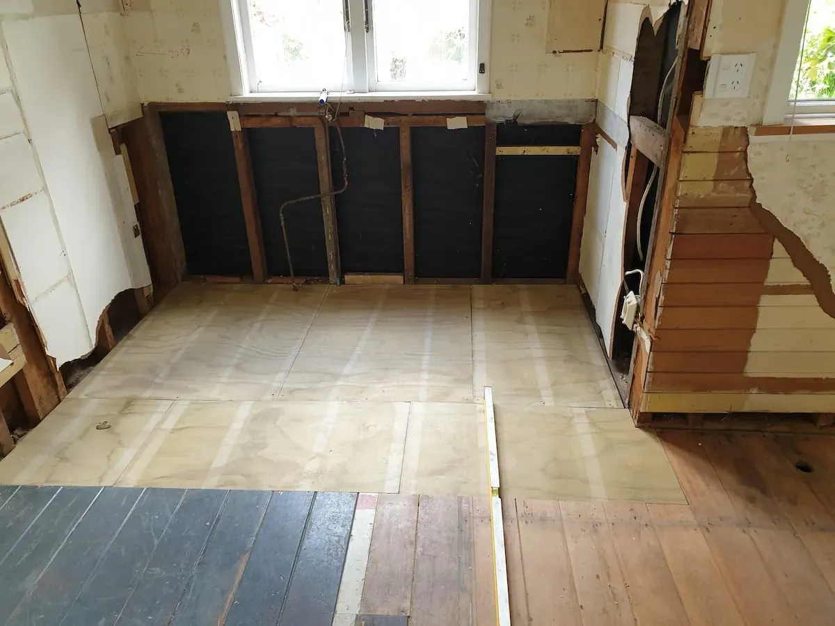 House leveling work
