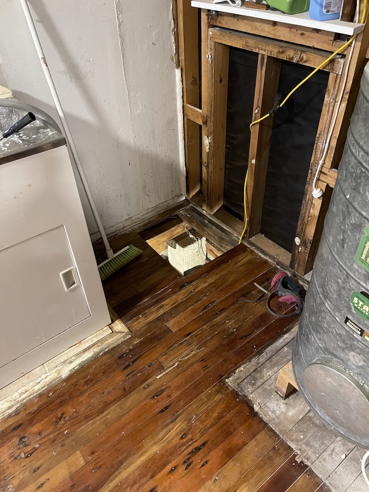 House repiling access work